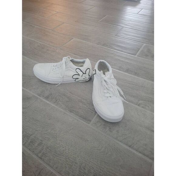 Vans x Disney Old‎ Skool Mickey White Size 8 - Picture 1 of 8